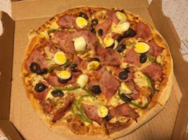 Domino's Pizzaria food
