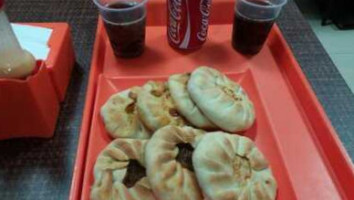 Tio Ali Esfiharia food