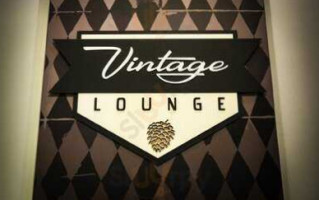 Vintage Lounge inside