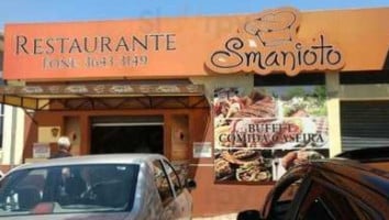 Buffet Smanioto outside