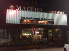 Madero Container Itapema outside