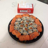 Sushi Pop inside