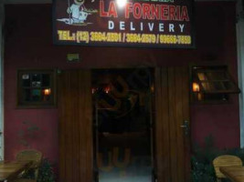 Pizzaria La Forneria outside