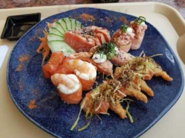 Akio Sushi Express food