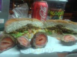 Maria Bonita Lanches food