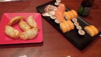 Sushizeiros food