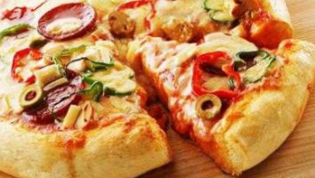 275 Pizzaria food