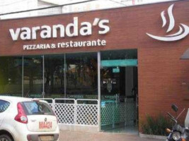 Varanda's Pizzaria outside