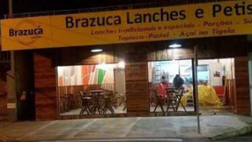 Brazuca Lanches E Petiscaria outside