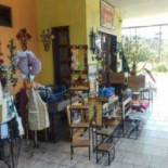 Rocambole Show Exterior