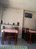 Pizzaria Bueno inside