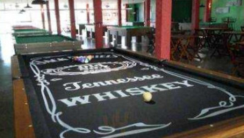 Havana's Snooker Bar inside