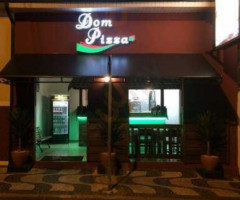 Dom Pizza outside