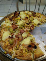 Trianda Pizzaria food