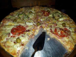 Bella Pizza food