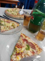 Pizzaria Brum food