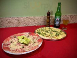 Pizzaria Dona Na food
