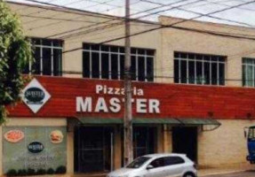 Master Pizzas E Lanches outside
