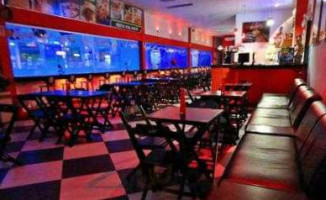 Strike Boliche, Bar E Restaurante inside