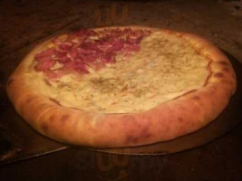 O Forno Pizzaria inside