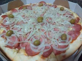 Bella Massa Pizzas E Esfihas food