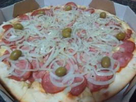 Bella Massa Pizzas E Esfihas food