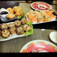 Sushi-ya food