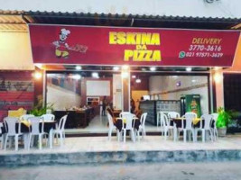 Eskina Da Pizza inside