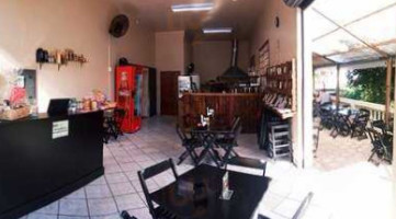 Kadosh Café E Livraria inside