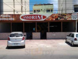 Pizzaria Amorim outside