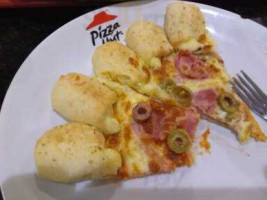 Pizza Hut food