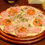 Tribally Pizzaria Nourriture