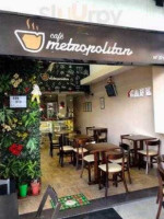 Cafe Metropolitan inside