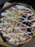 Bruna Pizzaria food