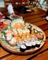 O Rei Do Sushi inside