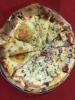 Pizzaria E Restaurante Piscuila food