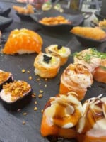 Sumo Sushi Loung food