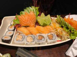 Nakayama Sushi inside