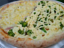 Pizzaria San Matteo food