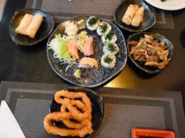 Katamaki Sushi food