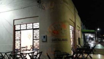 Café E Arte inside