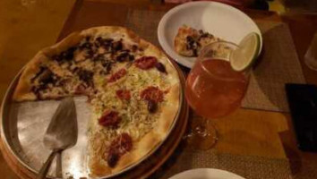 Sadimel- E Pizzaria food