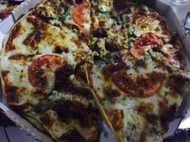 Pizzaria E Sabor Da Terra food
