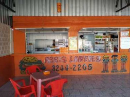 Assis Lanches inside