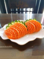Suzuki Maeda Sushi food