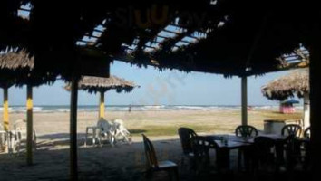 Bar E Restaurante Beira Mar inside