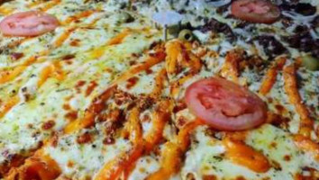 Big Pizza Magú food