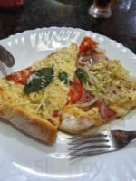 Pizzaria Dinhos food