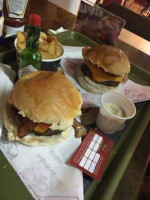 389 Burger Sobradinho food