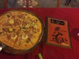 Lareira E Pizzaria food